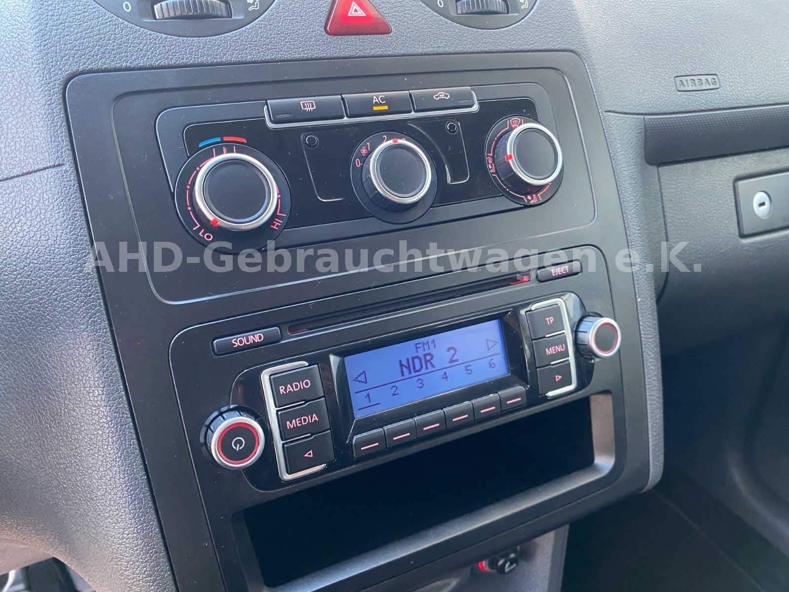 Fahrzeugabbildung Volkswagen Caddy Maxi 2.0 Roncalli 7-Sitzer