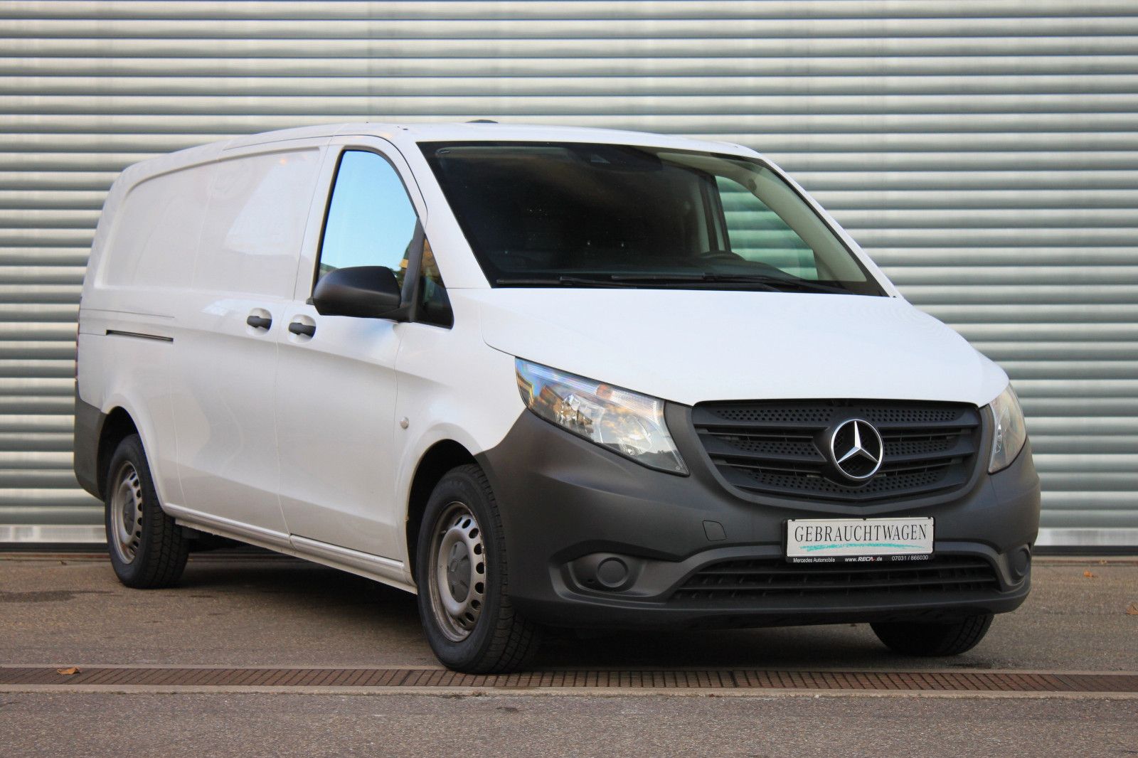 MERCEDES-BENZ Vito 116 CDI Extra l a n g , AHK, 3-SITZE, 220V