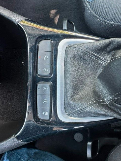 Fahrzeugabbildung Opel Crossland (X) 120 Jahre Kamera MFL Lane