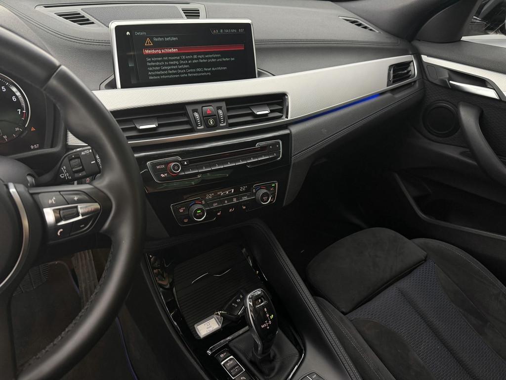 BMW X2 18iA sDrive M Sport, LED, Pano, HUD, Kamera