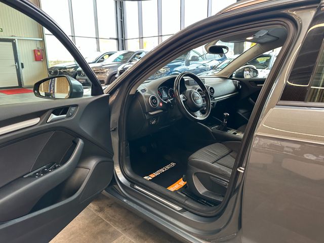 Audi A3 Sportback ambition*2. Hand*Klima*SHZ*PDC*