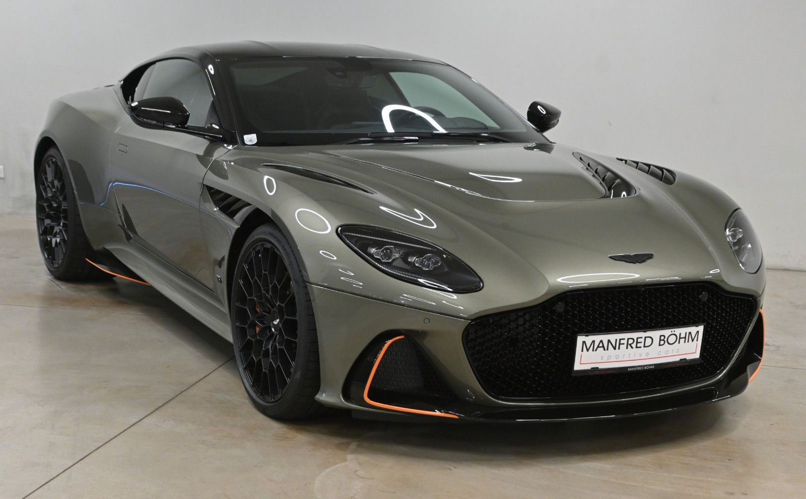 Aston Martin DBS 770 Ultimate Coupe ! 1 of 300 ! imagem 2