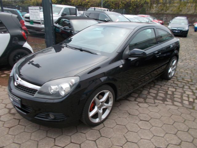 Opel Astra H GTC Sport