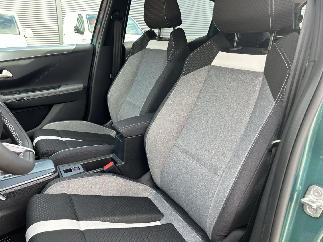 Fahrzeugabbildung Opel Frontera Ultimate 1.2 107 kW