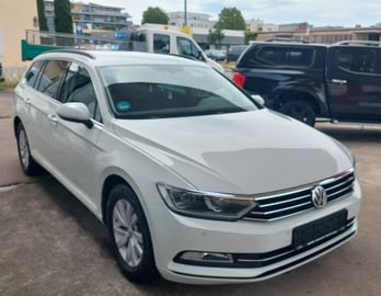 Volkswagen Passat Variant - 3