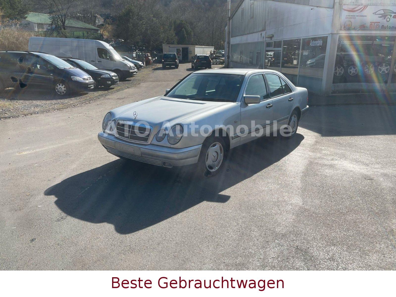Mercedes-Benz W 210