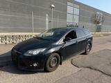 Ford Focus Turnier Titanium - Ford Focus aus 2012 mit Diesel-Antrieb: Kombi