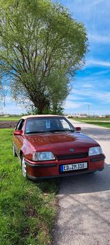 Opel Kadett - Opel Kadett: Cabrio