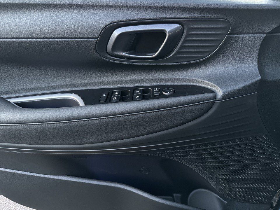 Fahrzeugabbildung Hyundai BAYON 1.0T 100PS Trend