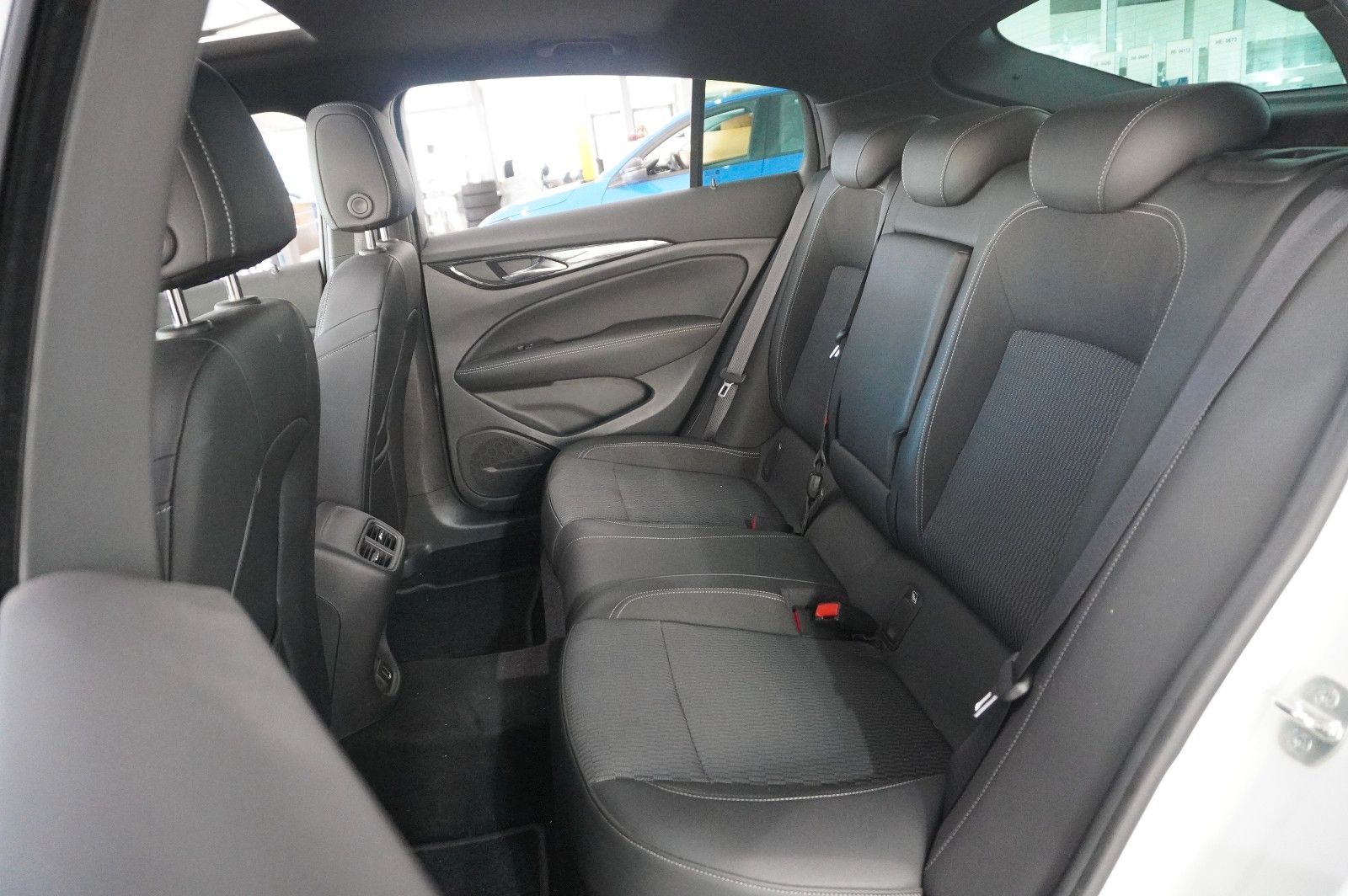 Fahrzeugabbildung Opel Insignia B GS 2.0D INNOV. NAVI/KAMERA/PANO./AHK