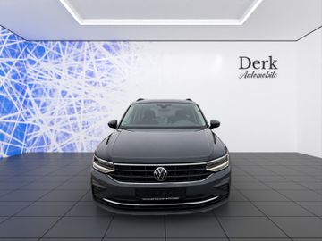 Volkswagen Tiguan - 8