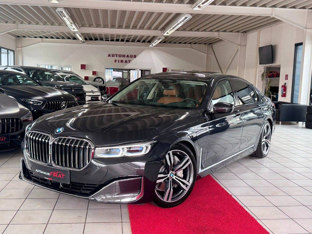Image of BMW 745