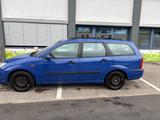 Ford Focus 1.4 - - Ford aus 2001