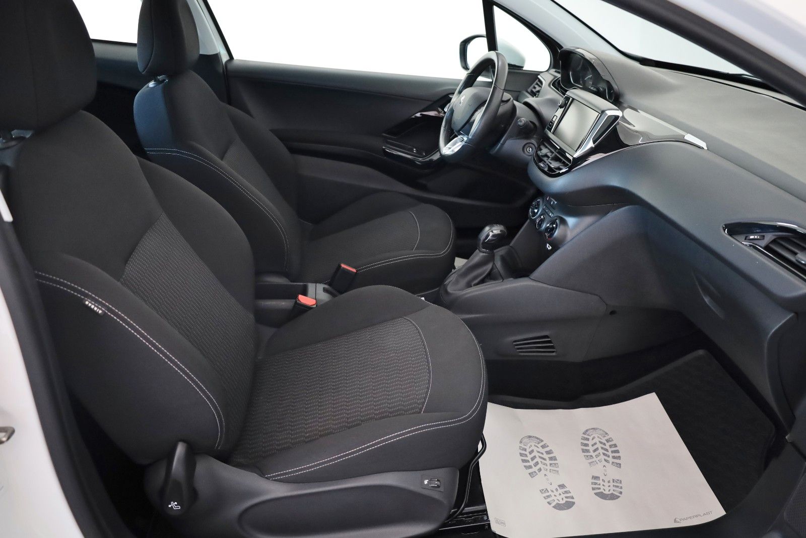 Fahrzeugabbildung Peugeot 208 Active Klima,SH,PDC,SR+WR
