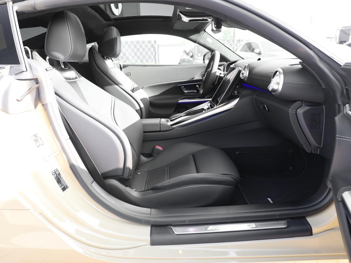 Mercedes-Benz AMG GT 43 Night-II Panorama Burmester 21-Zoll