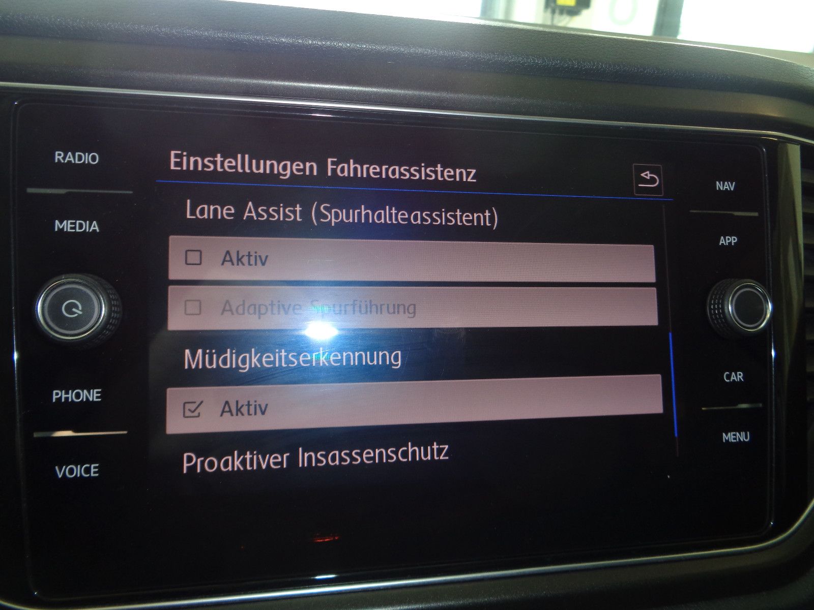 Fahrzeugabbildung Volkswagen T-Roc Style 4Motion / LED  / NAVI / AHK /