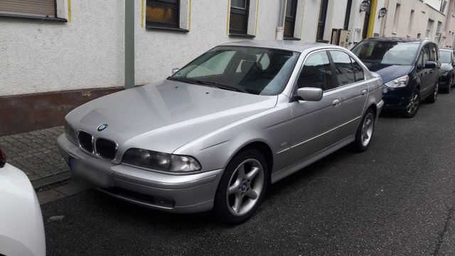 BMW E 39 528 i Limousine TÜV bis 2025