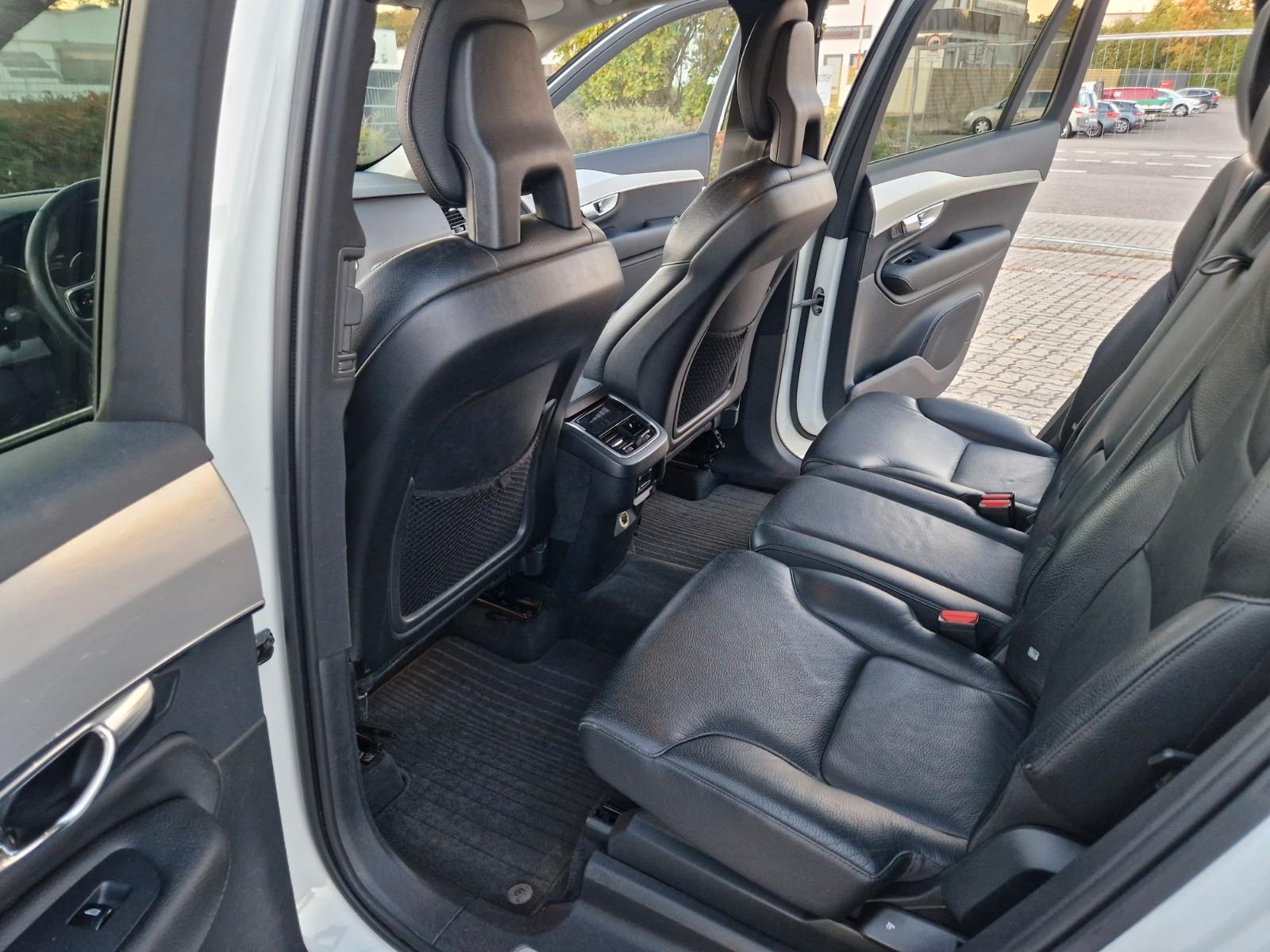 Volvo XC 90 XC90 Momentum AWD