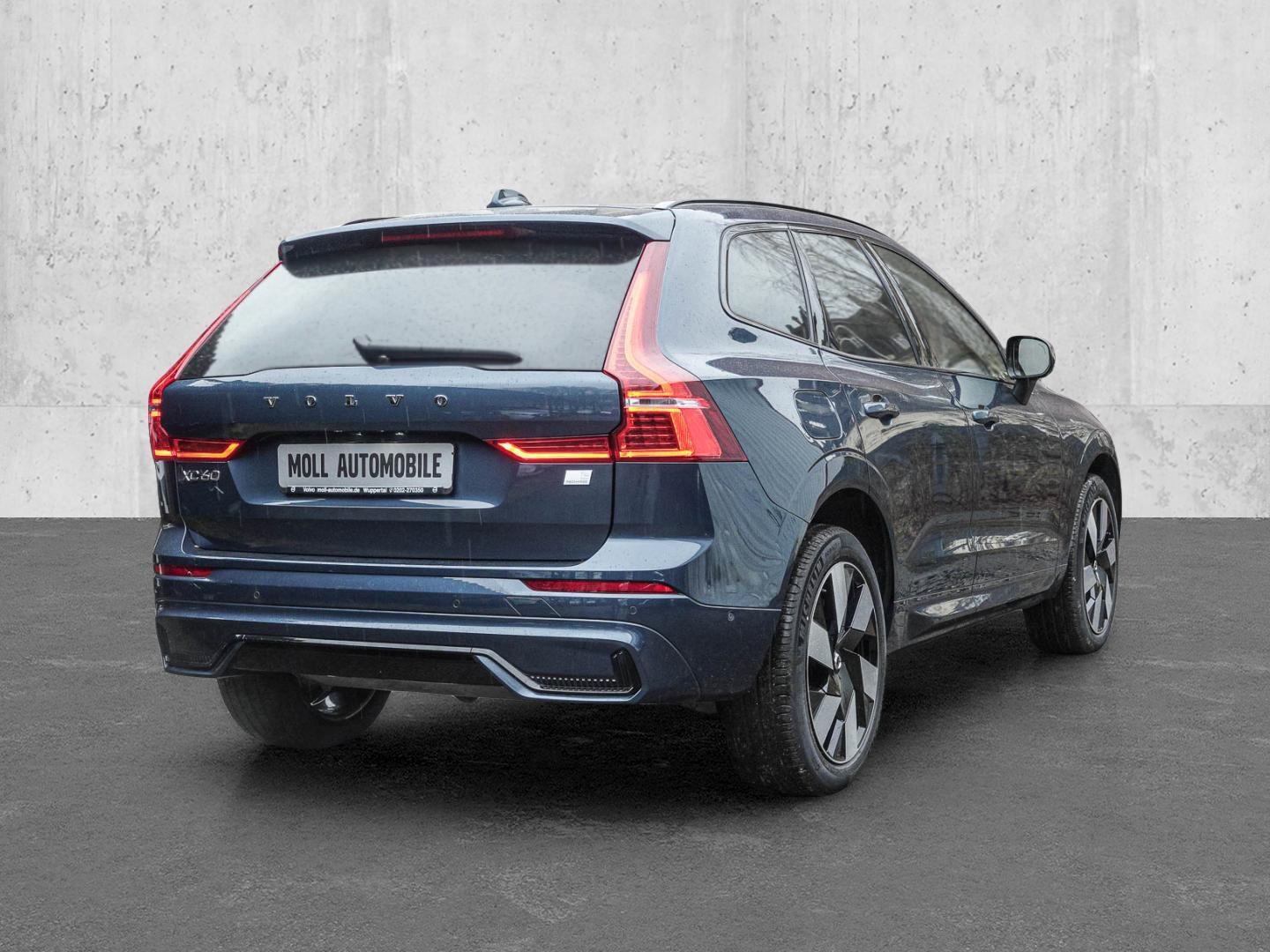 Volvo XC60 Plus Dark Recharge Plug-In Hybrid AWD T6 Tw