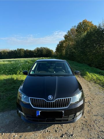 Skoda Fabia 1.2l TSI 66kW Joy Joy