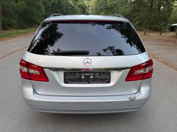 Mercedes E 200 - 8