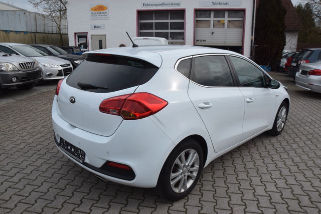 Kia Ceed FIFA WorldCupEdition/TÜV NEU/1Hand/Sitzheiz