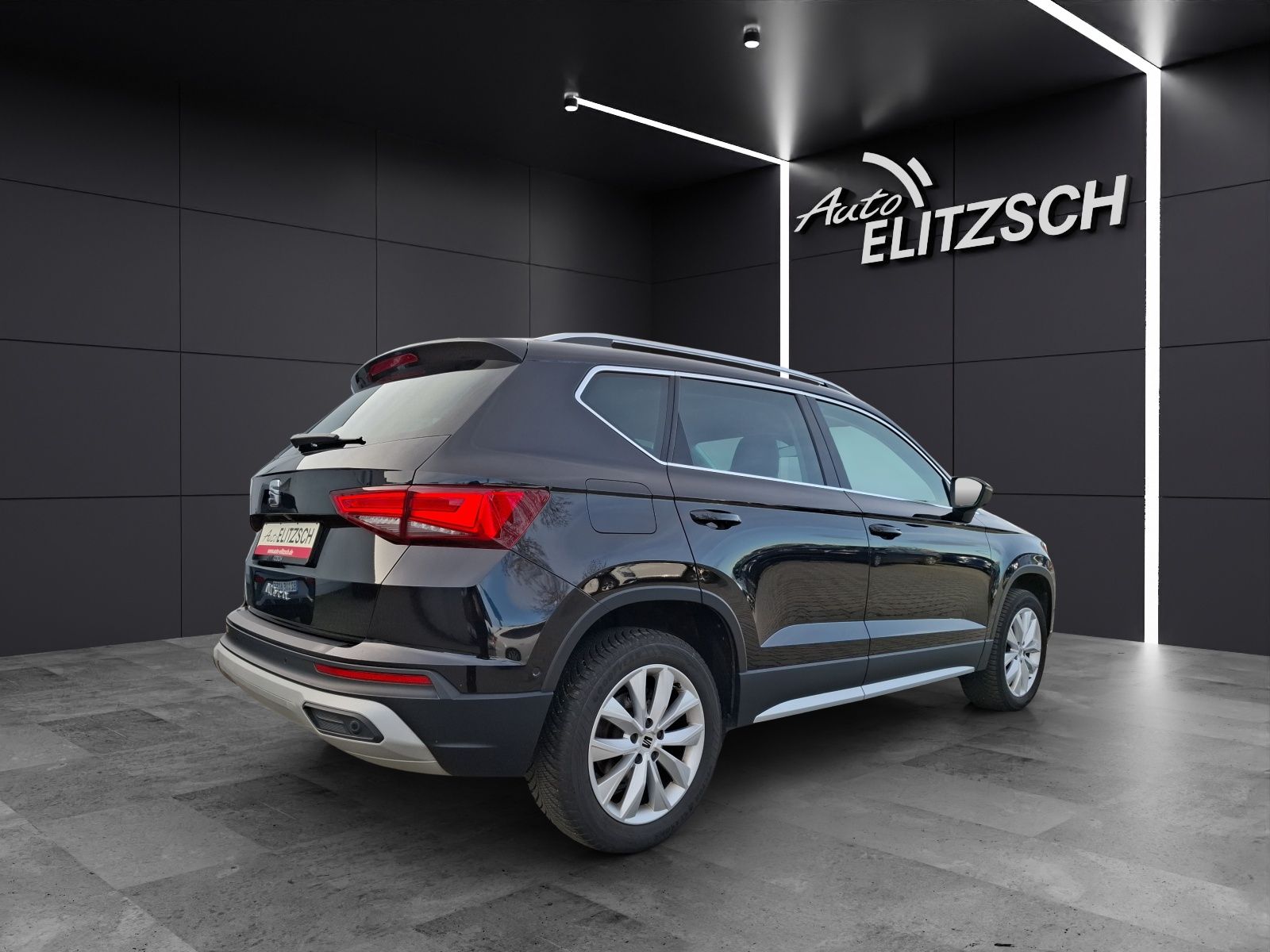 Fahrzeugabbildung SEAT Ateca TSI Xperience DSG LED Navi AID GRA RFK SH