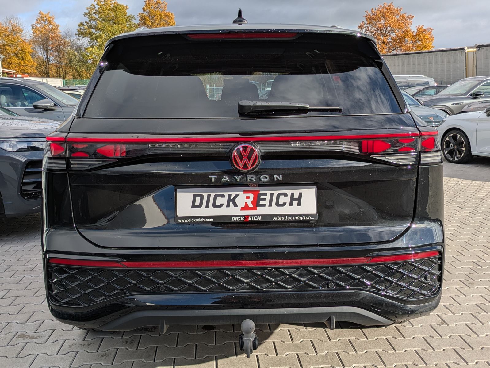 Fahrzeugabbildung Volkswagen Tayron 2.0 TDI 4M R-Line 7Si*MATRIX*AHK*PANO*HUD