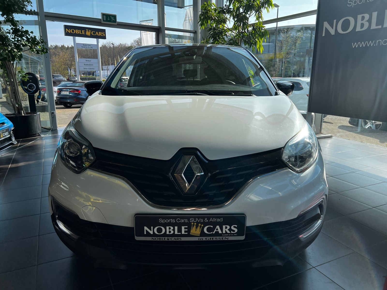 Fahrzeugabbildung Renault Captur Limited SHZ KLIMA ALU