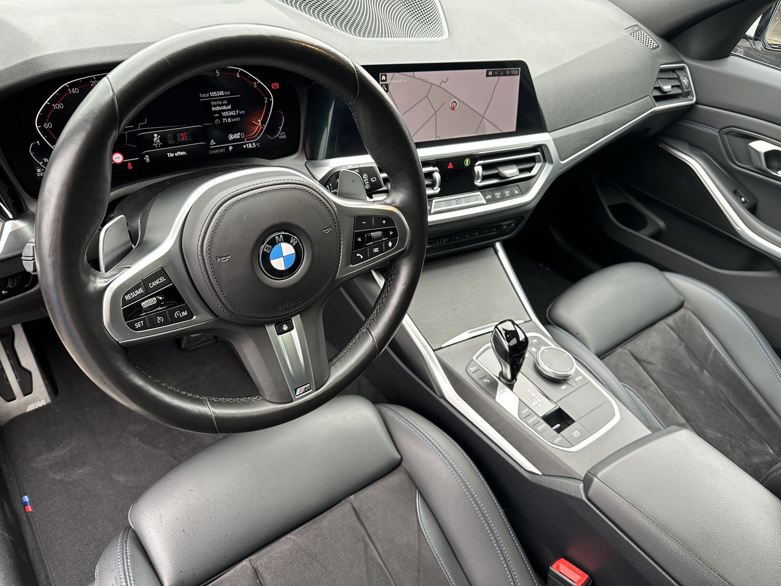 Fahrzeugabbildung BMW 320d Touring M-Sport NAV+LED+PANO+19ZO+LIVECOCKP