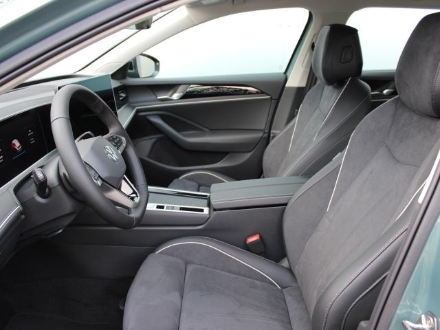 Volkswagen Passat Variant 2.0 TDI Elegance KLIMA NAVI AHK foto 5