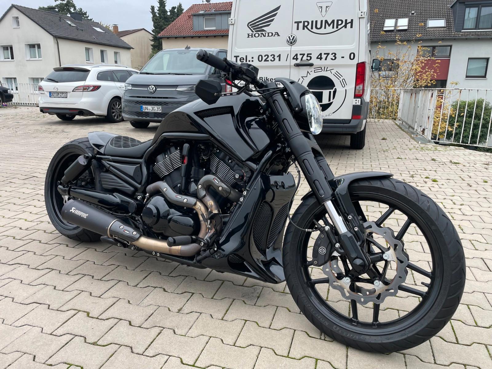 Harley-Davidson NIGHT ROD SPECIAL CUSTOM BLACK