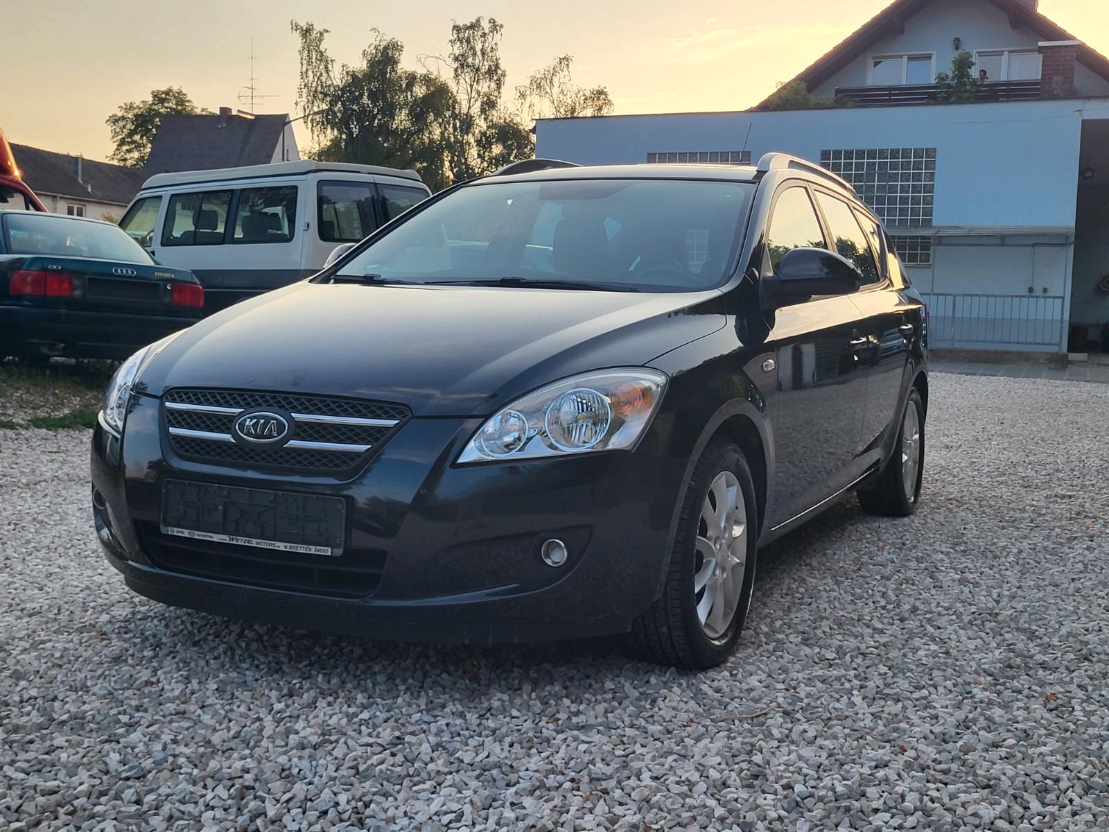 Kia Cee'd Sportswagon Schiebedach PDC Navi