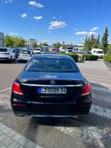 Mercedes-Benz E 200 Autom. - AMG Paket | 19 AMG | Scheckheft - Mercedes-Benz E 200 Gebrauchtwagen in Stuttgart