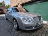 Bentley Continental Flying Spur 4-Sitzer, Vorhang, SHD - silberne Bentley Continental