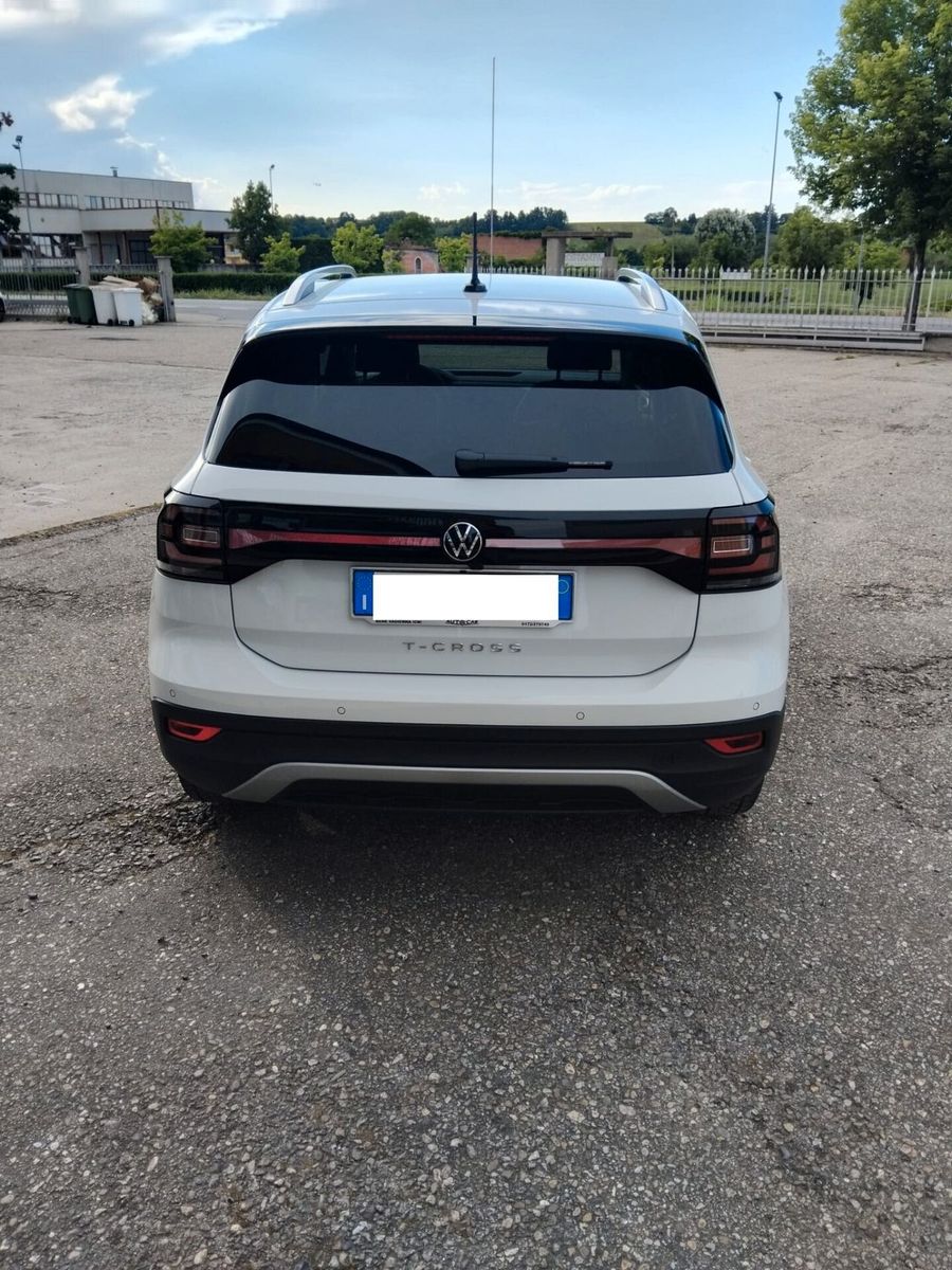 Volkswagen T-Cross 1.0 TSI 110 CV Style imagem 2