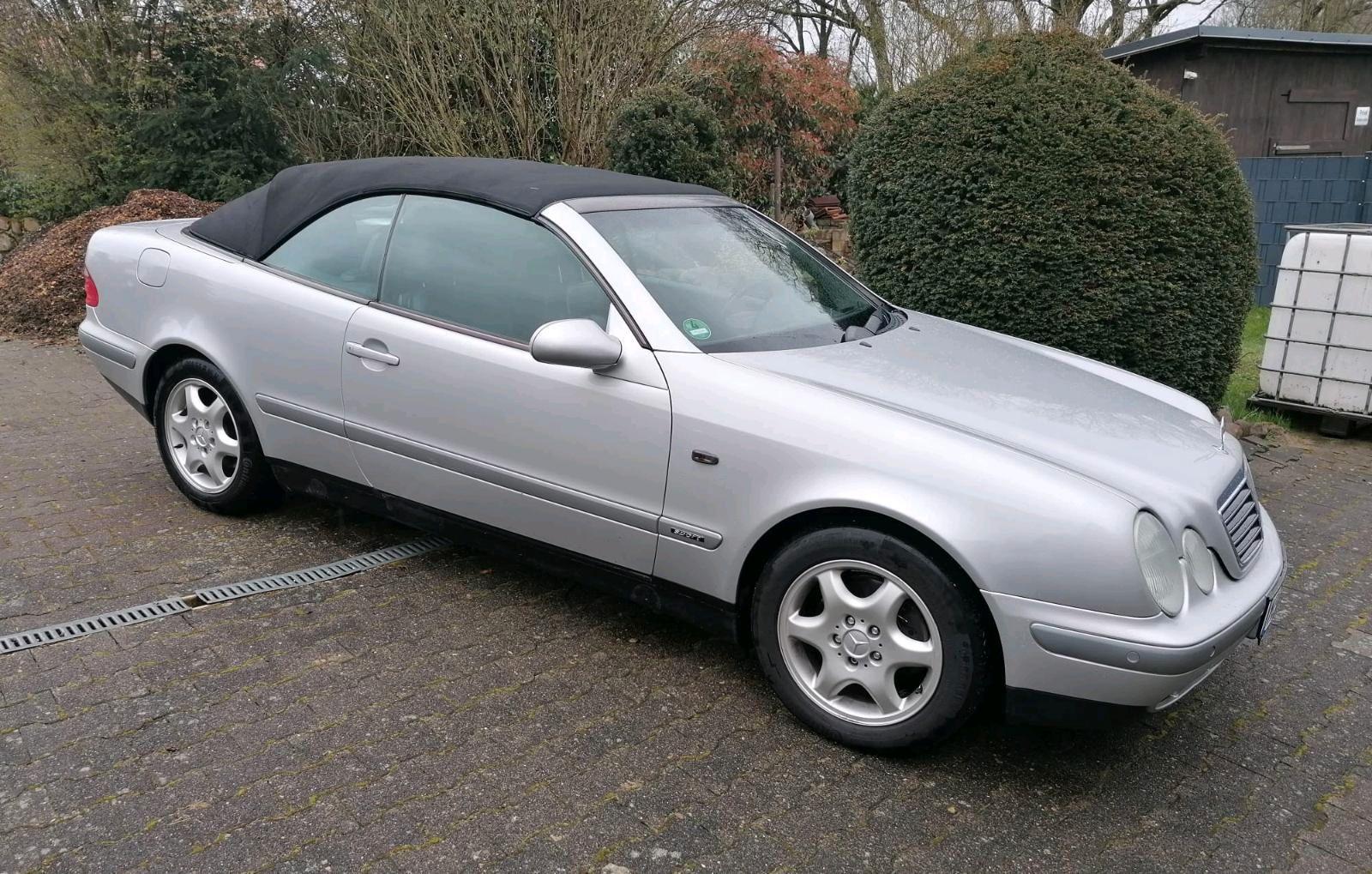 Mercedes-Benz CLK 230