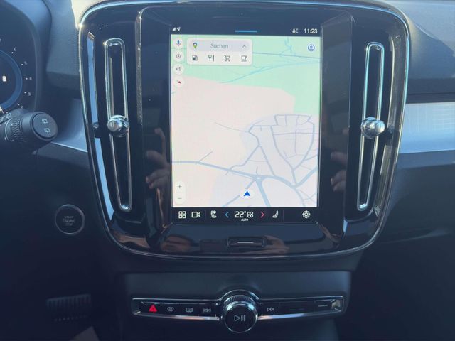 Volvo XC40 Plus Dark B4 Mild-Hybrid