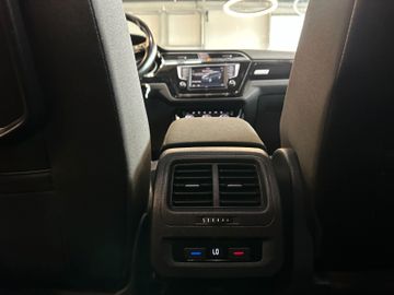MYAUTOCENTER – Gebraucht- und Jahreswagen mit Werkstattservice in Pfaffenhofen Volkswagen Touran *AHK*ACC*PDC*3-Zonen*NAVI*1-HAND*