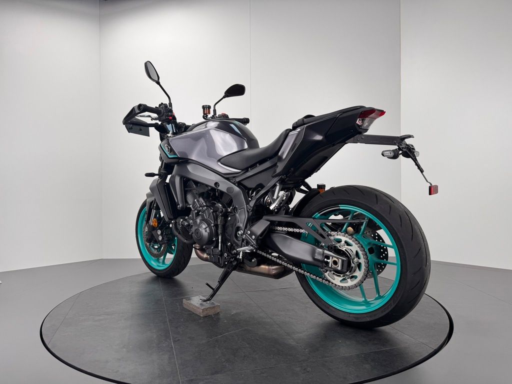 Fahrzeugabbildung Yamaha MT-09 *AKRAPOVIC *NEUWERTIG