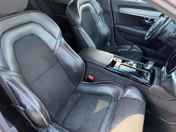 Volvo V90 - 11