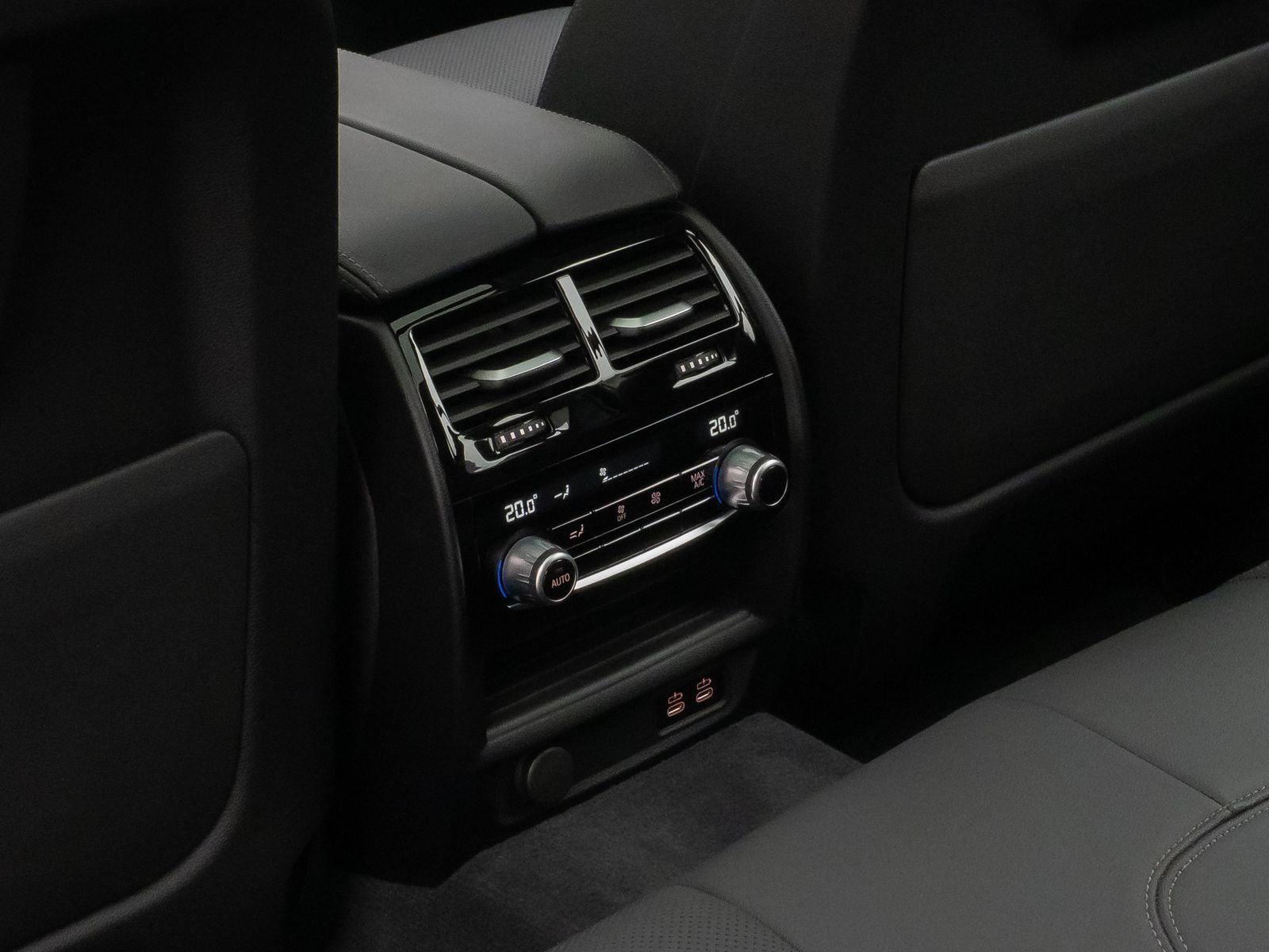 Fahrzeugabbildung BMW 520d Panorama Kamera HUD DAB 4Klima Alarm 19Zoll