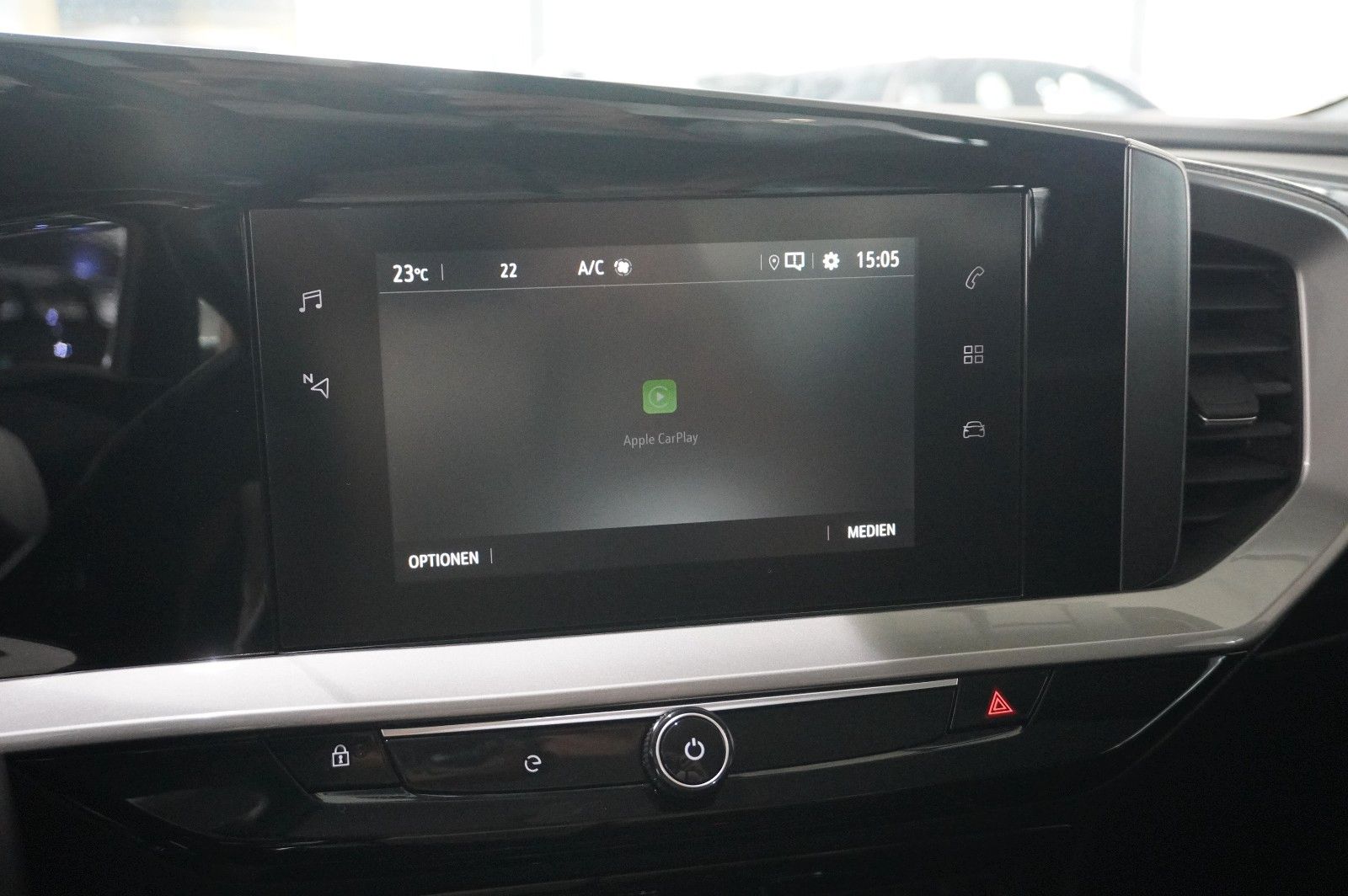 Fahrzeugabbildung Opel Mokka-e EDITION 3-PHASIG NAVI/LED/KAMERA/SH/DAB+