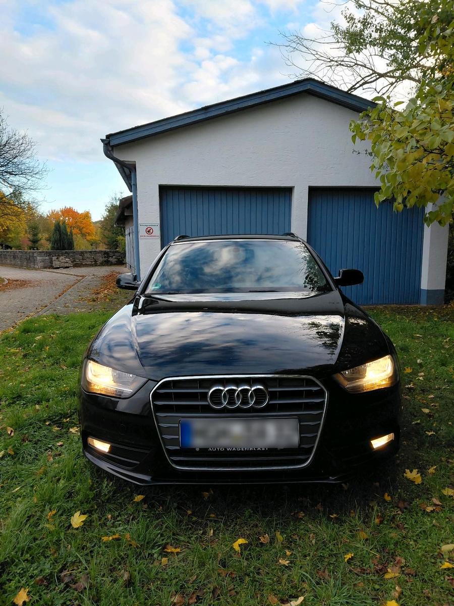 Audi A4 2014 — engine 120 HP (88kW)