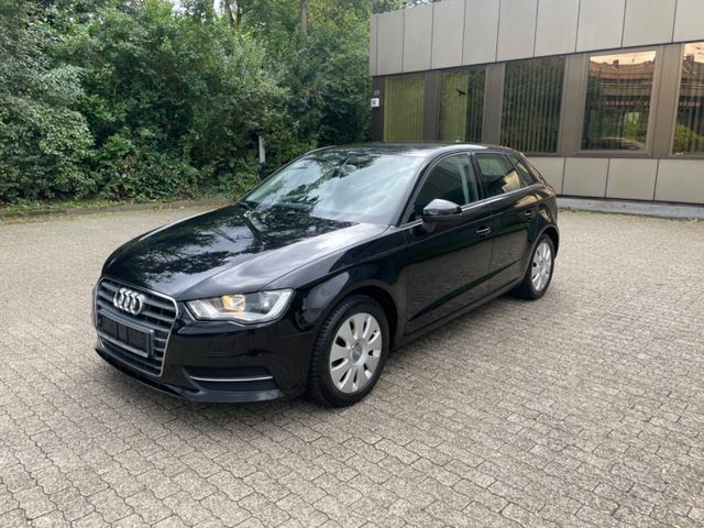 Audi A3 1.4 TFSI Ambiente Sportback Scheckheft Navi