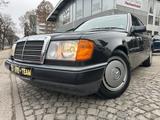 Mercedes-Benz 230 W124 Limo Automatik H Zullasung Schiebedach - Mercedes-Benz 230: W124