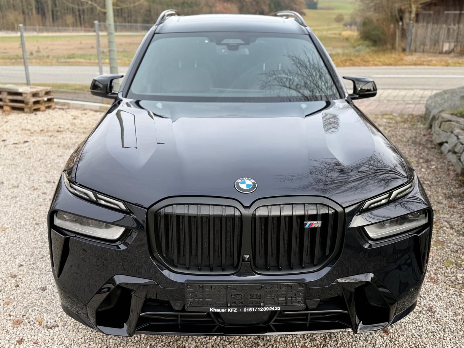 BMW X7 M60