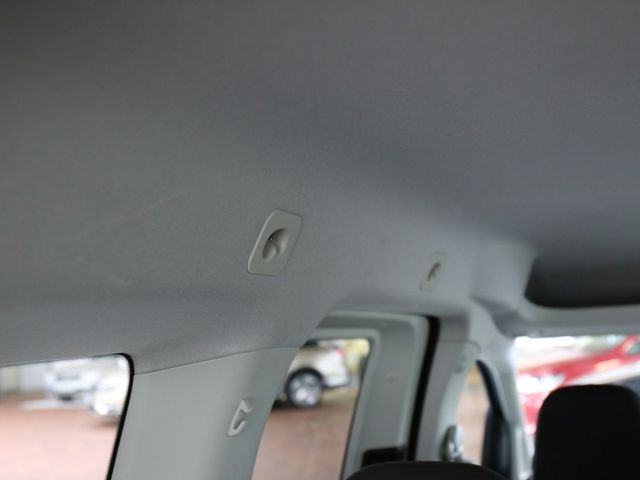 Volkswagen Caddy 2.0 TDI DSG NAVI SHZ FLÜGELTÜR AHK 150PS