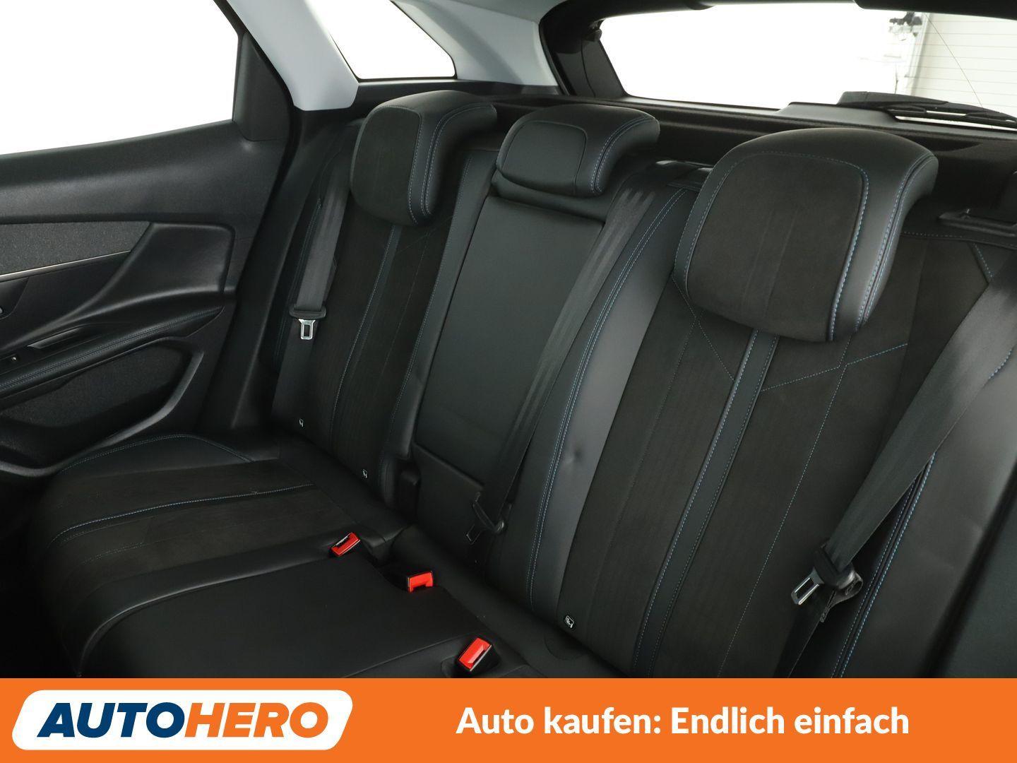 Peugeot 3008 1.5 Blue-HDi Crossway*NAVI*TEMPO*CAM*PDC*