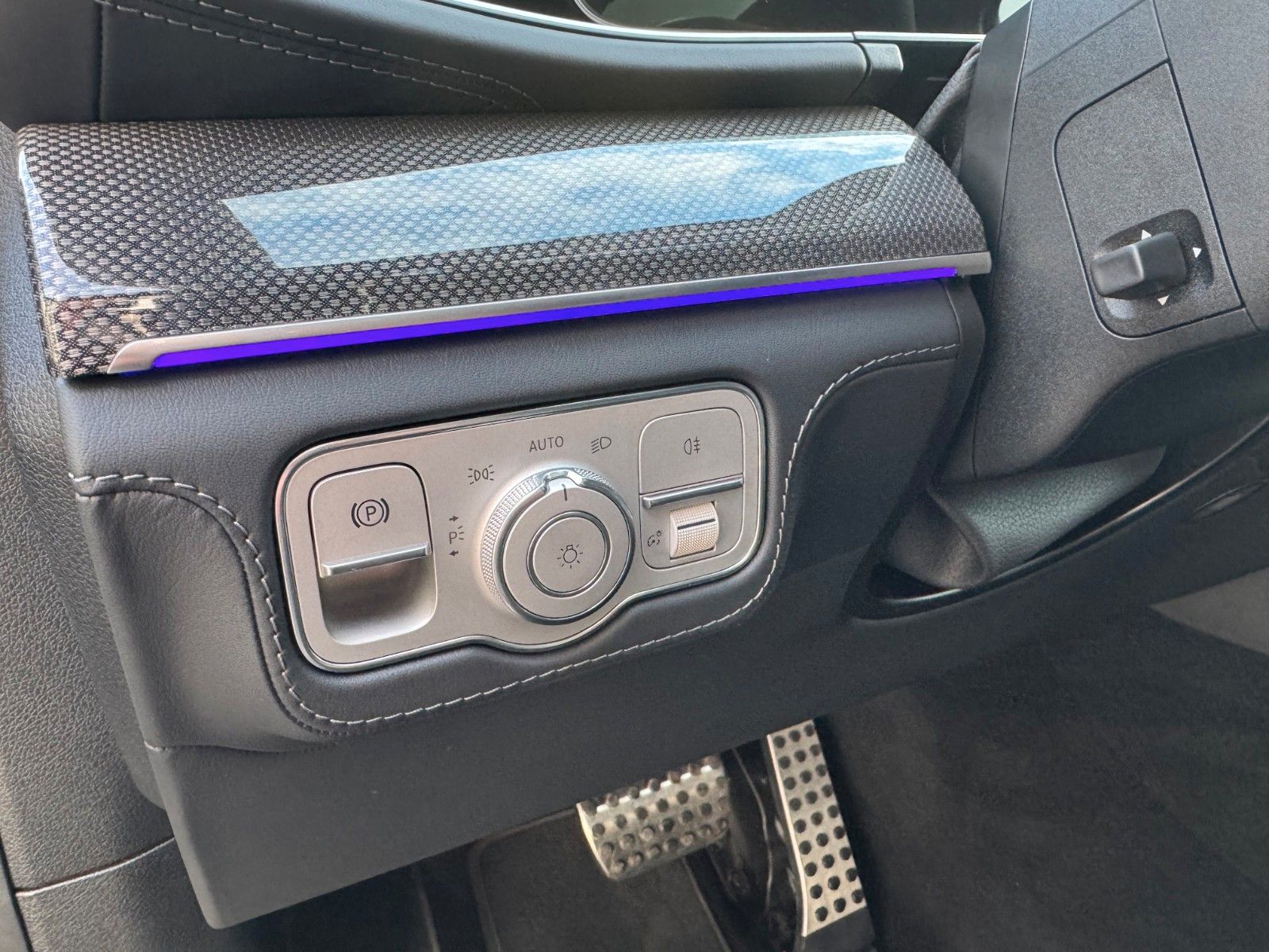 Fahrzeugabbildung Mercedes-Benz GLE 63 AMG S Pano+Burm+AHK+HUD+Massage+StandH